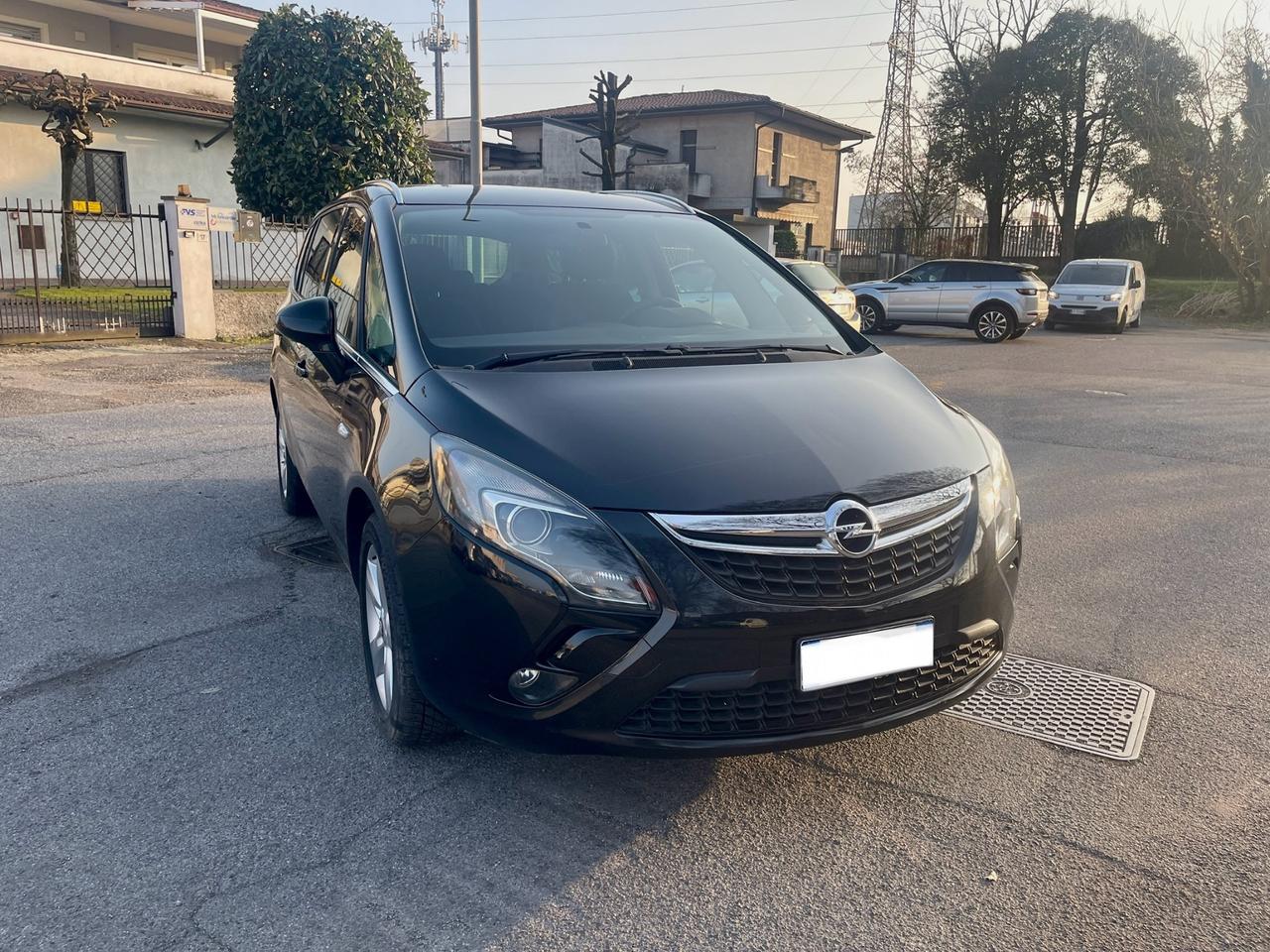 Opel Zafira Tourer 1.4 Turbo 140CV GPL Cosmo 2013 Posti7