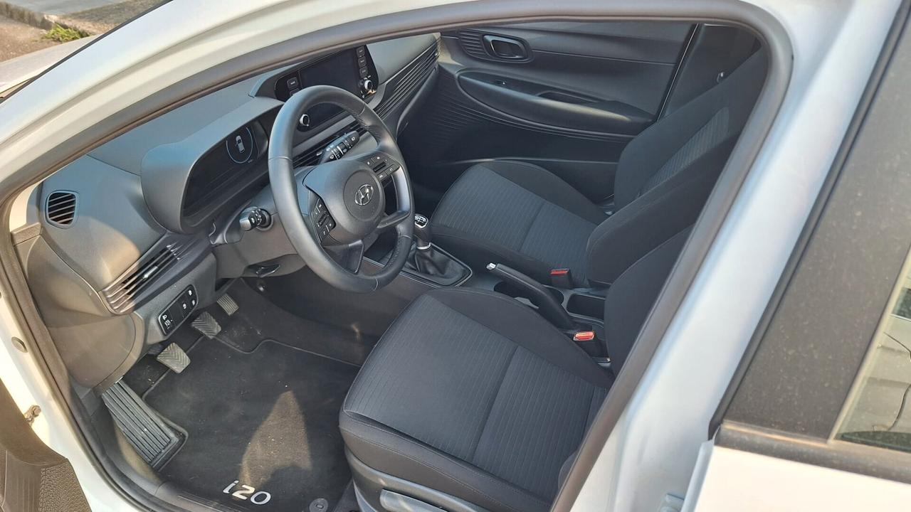 Hyundai i20 Hybrid Connectline SOLO 9MILA KM