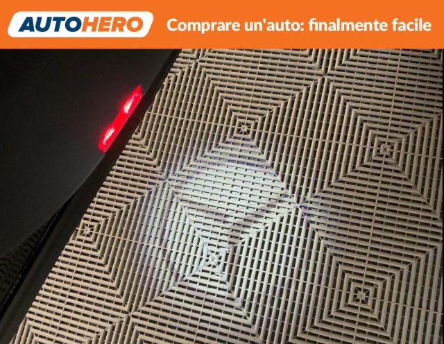 MERCEDES-BENZ GLA 200 d Automatic Premium