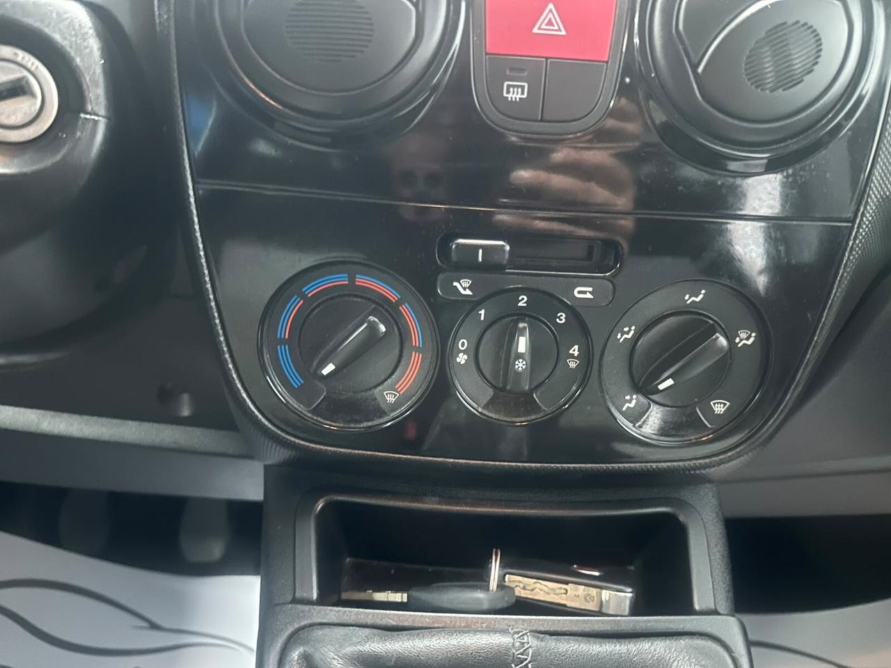 Fiat Qubo 1.3 MJT 95 CV Trekking