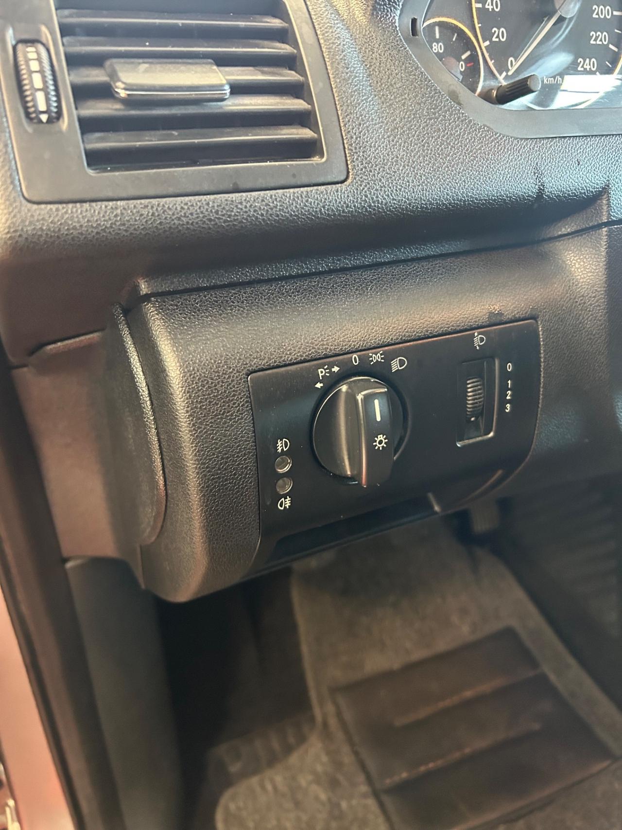 Mercedes-benz A 150 (W-C169) Avantgarde (70 kw)