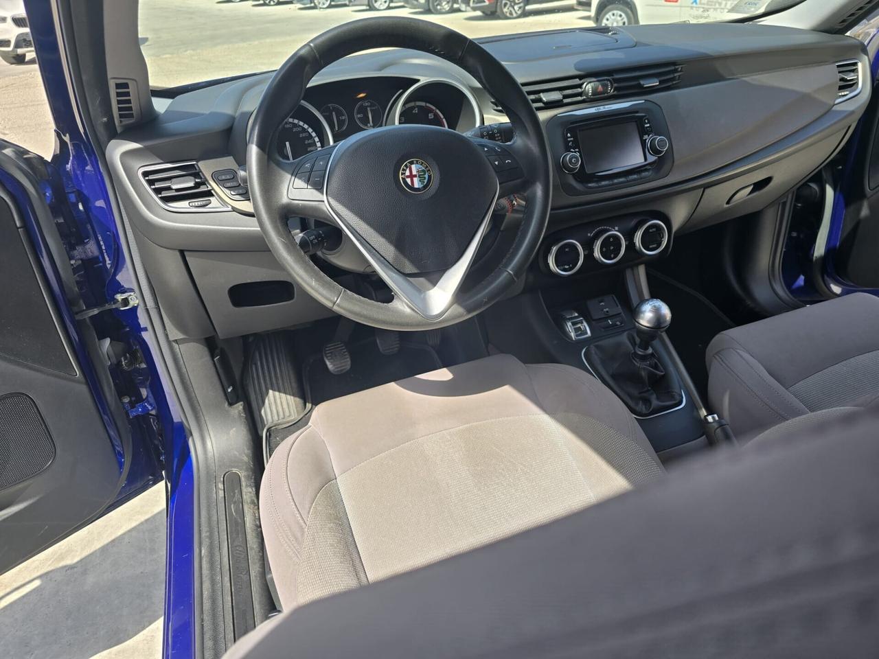 Alfa Romeo Giulietta 1.6 JTDm-2 105 CV Distinctive