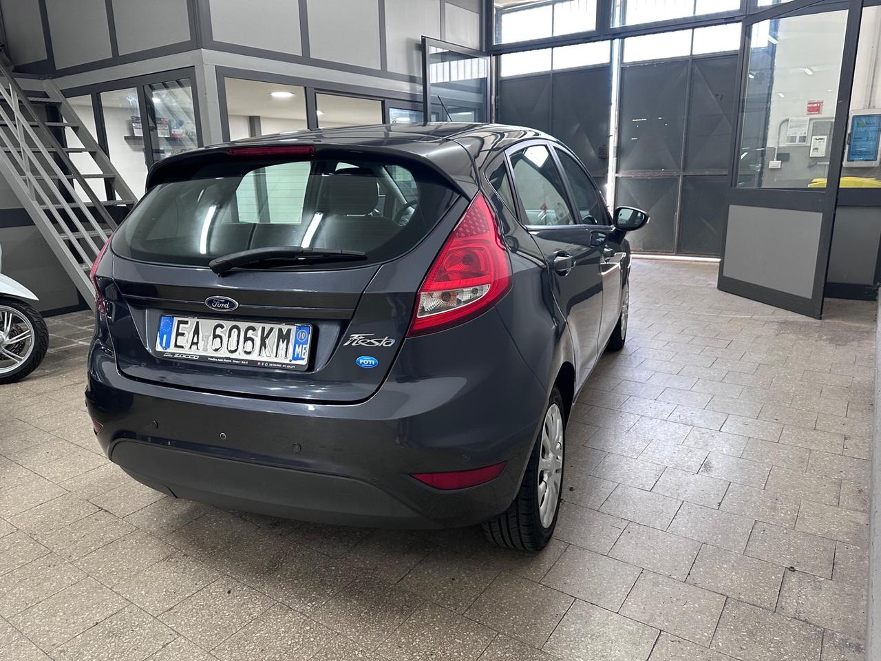 Ford Fiesta 1.4 5 porte Bz.- GPL Titanium 2010