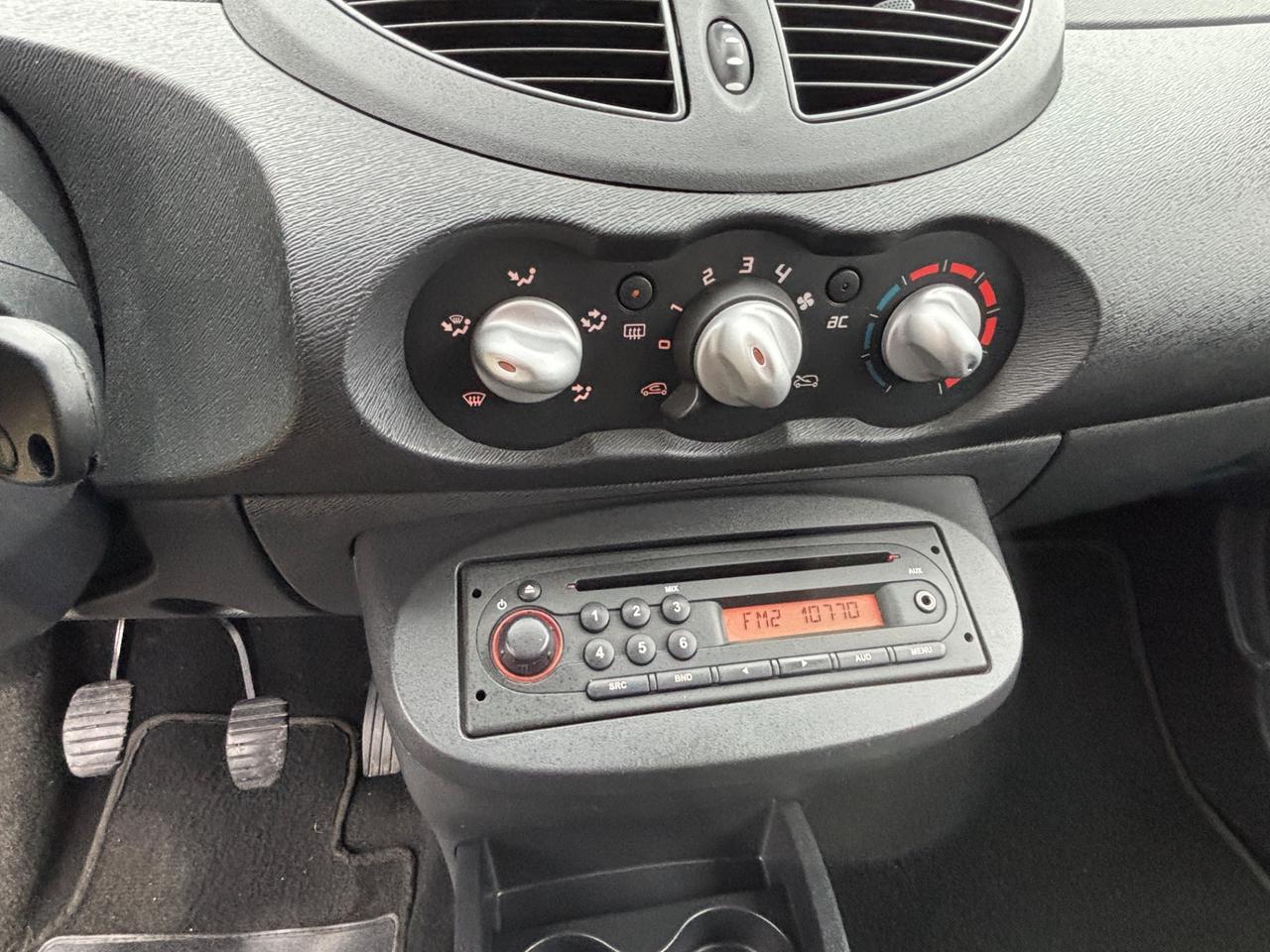 Renault Twingo 1.2 16V LEV Dynamique