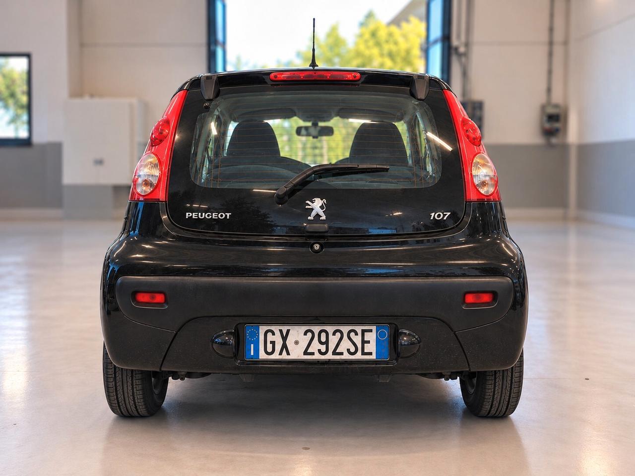 Peugeot 107 1.0 68CV 5p. Plaisir