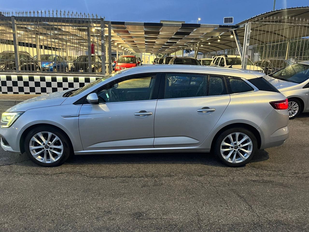Renault Megane Sporter dCi 115 CV Intens Unipro 2020