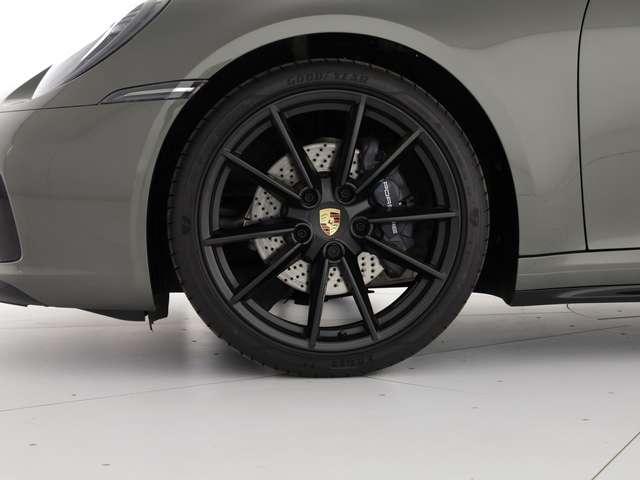 Porsche 992 coupe 3.0 carrera auto