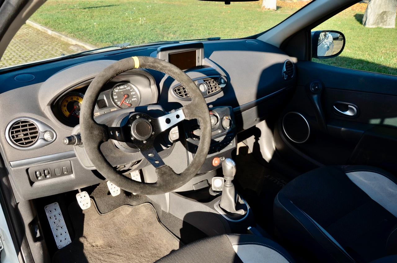 RENAULT CLIO RS 3p 2.0 203cv, PERMUTE