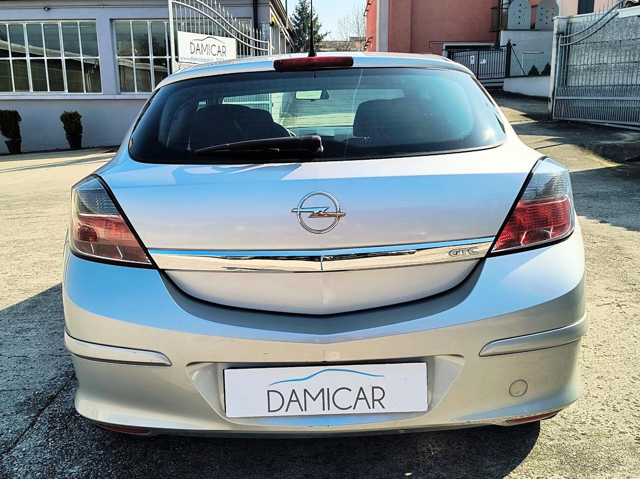 Opel Astra GTC 1.6 115cv BENZINA