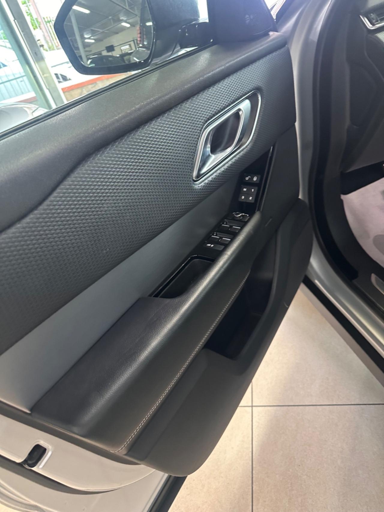Land Rover Range Rover Velar Range Rover Velar 2.0D I4 240 CV R-Dynamic