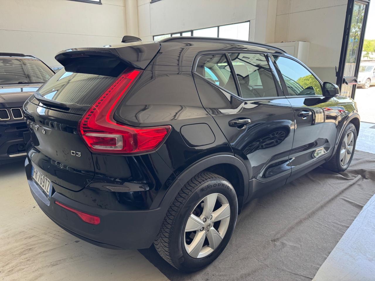 Volvo XC40 D3 Momentum aut/vietual Coc