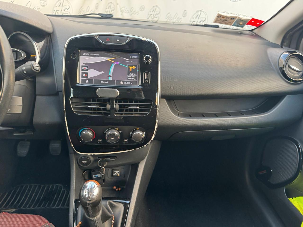 Renault Clio 1.2 75CV GPL Live Sporter