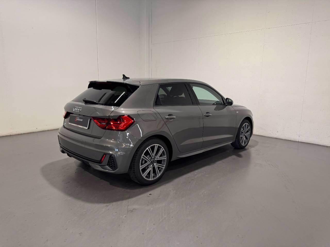 AUDI A1 SPORTBACK 30 TFSI S-TRONIC S-LINE EDITION