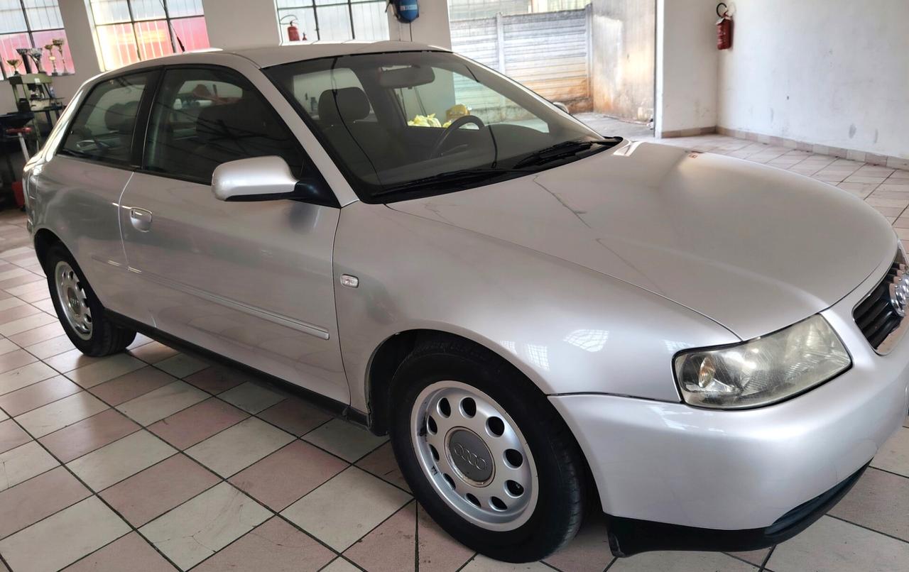 Audi A3 1.9 TDI/110 CV cat 3p. Attraction
