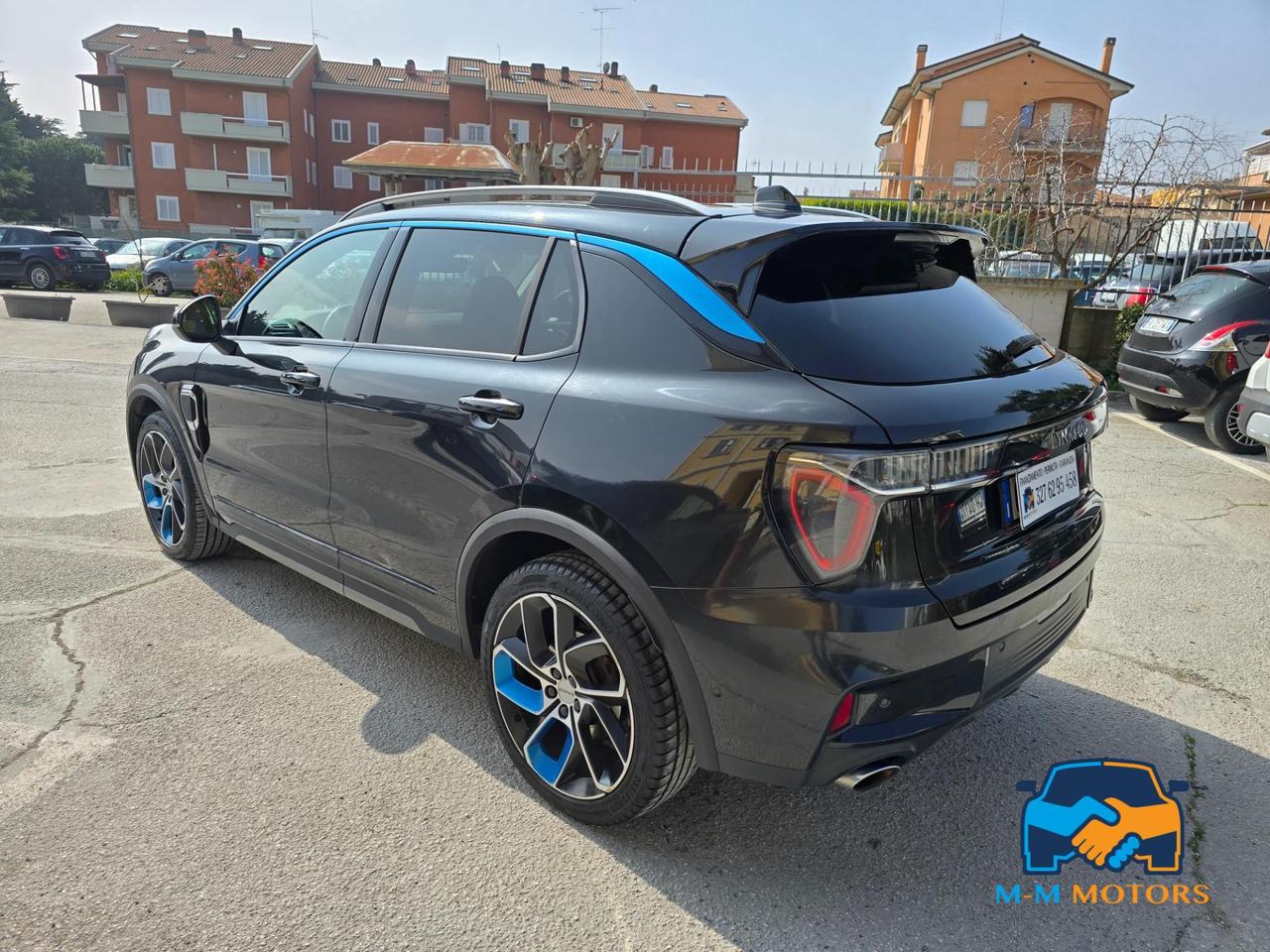 Lynk & Co 01 1.5 td phev auto