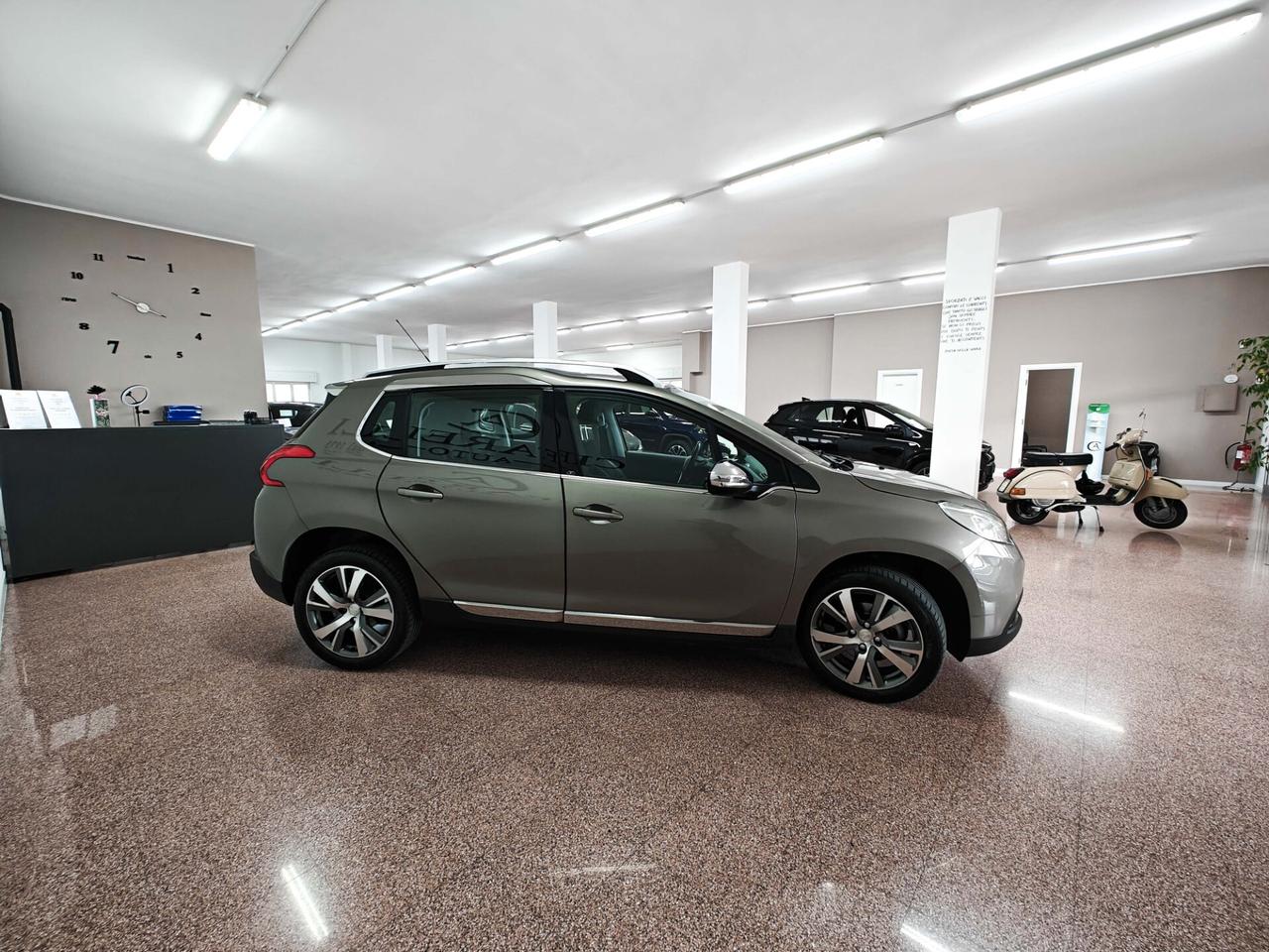 Peugeot 2008 1.6 e-HDi 115 CV Stop&Start Allure