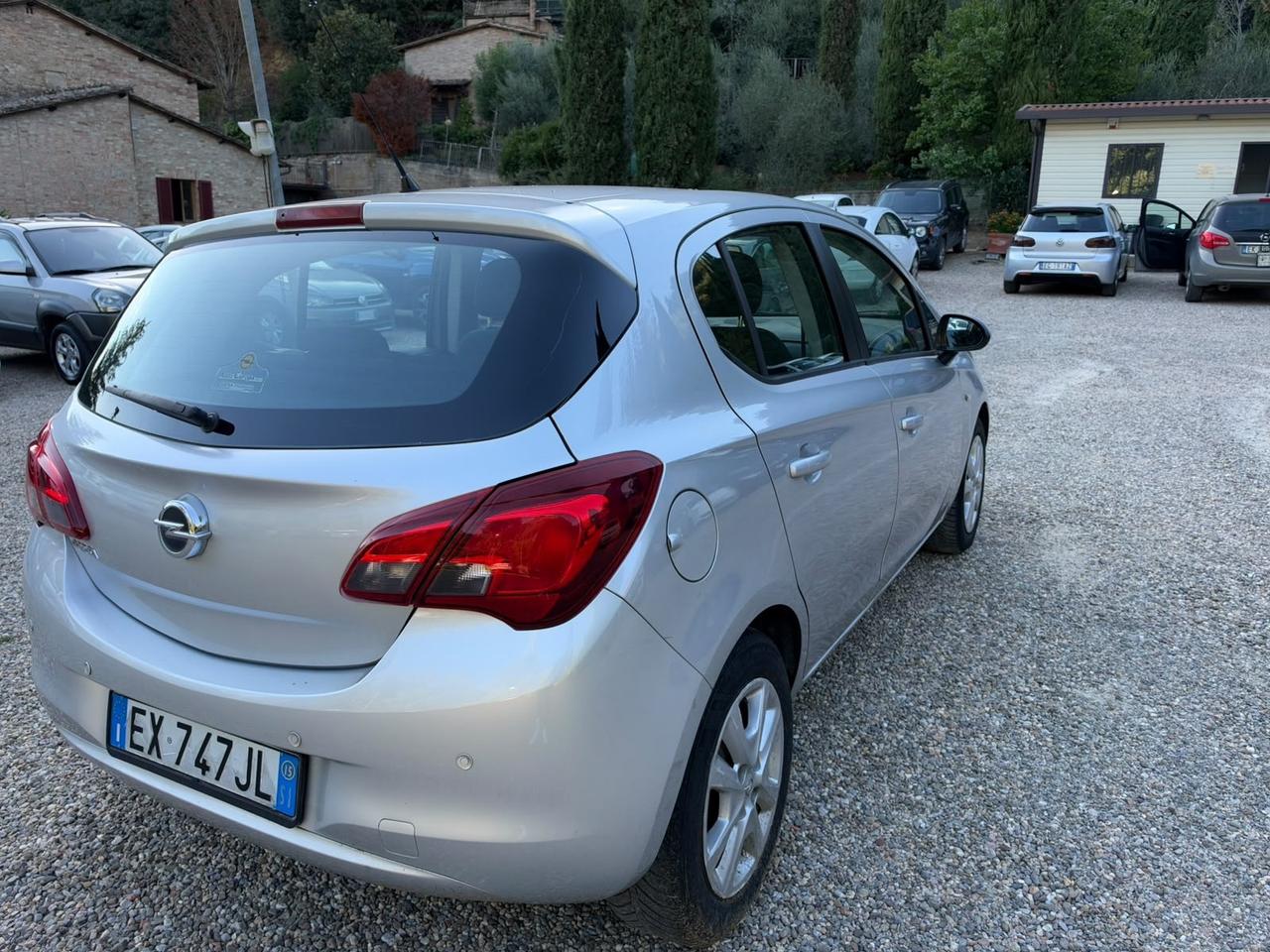 Opel Corsa 1.2 5 porte n-Joy