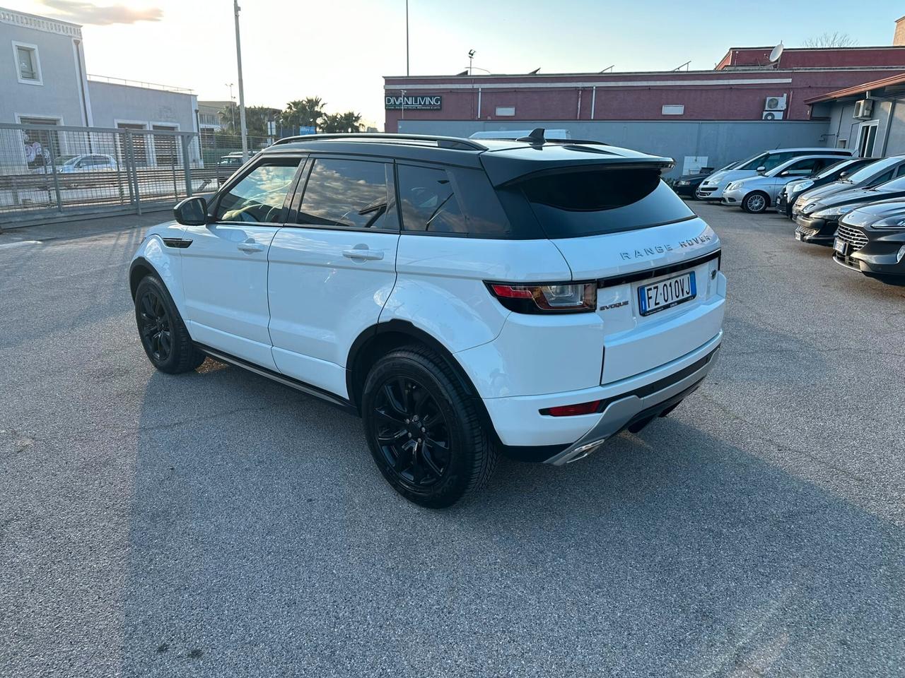 Land Rover Range Evoque 2.0 TD4 150 CV 5p. SE