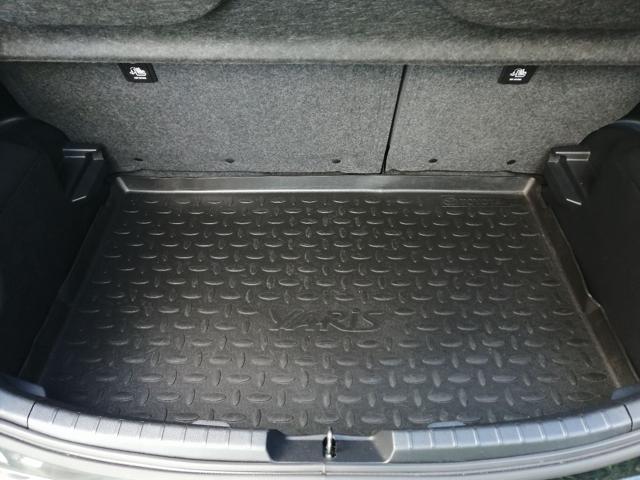 TOYOTA Yaris 1.5 Hybrid 5 porte Business