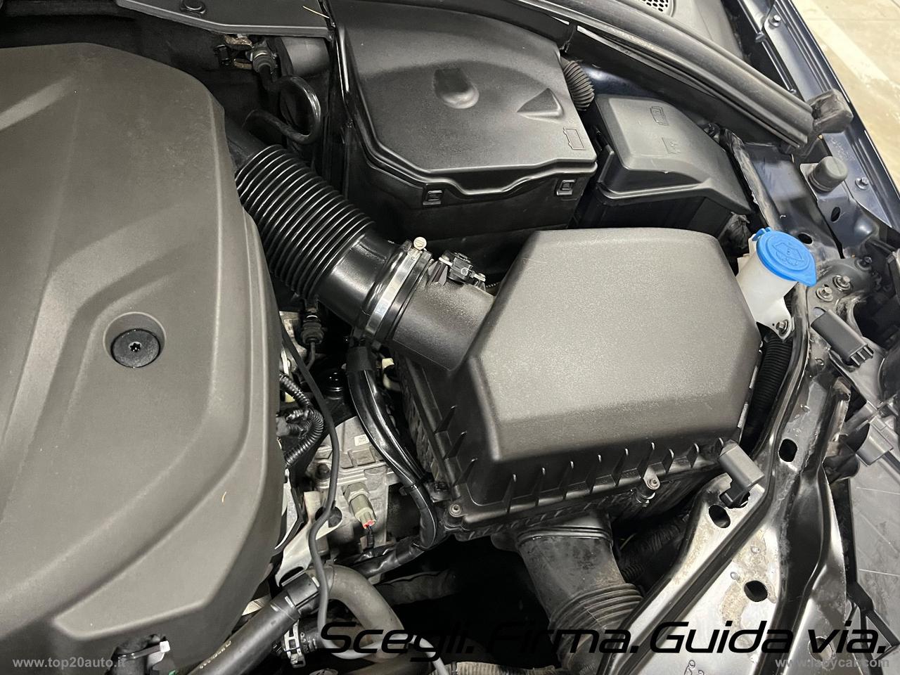 VOLVO XC60 D4 Summum|TETTO APRIBILE|PELLE|SEDILI RISC.