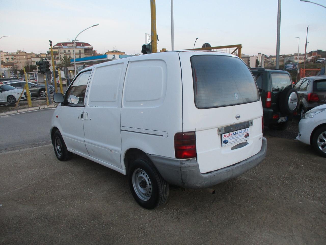 NISSAN VANETTE DIESEL 2001