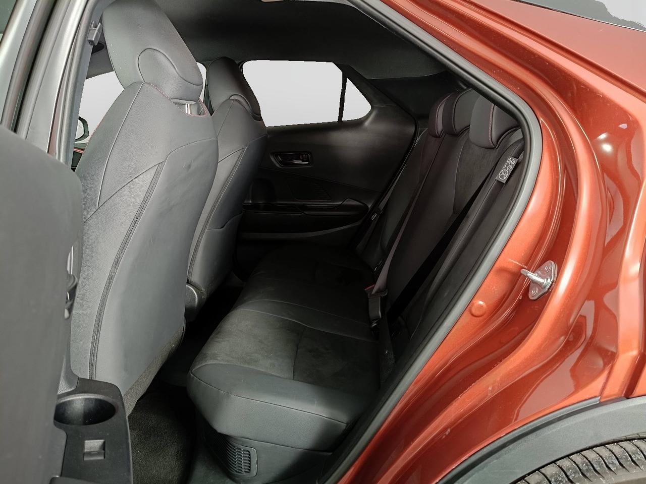 TOYOTA C-HR II 2023 - C-HR 2.0 phev GR Sport fwd e-cvt