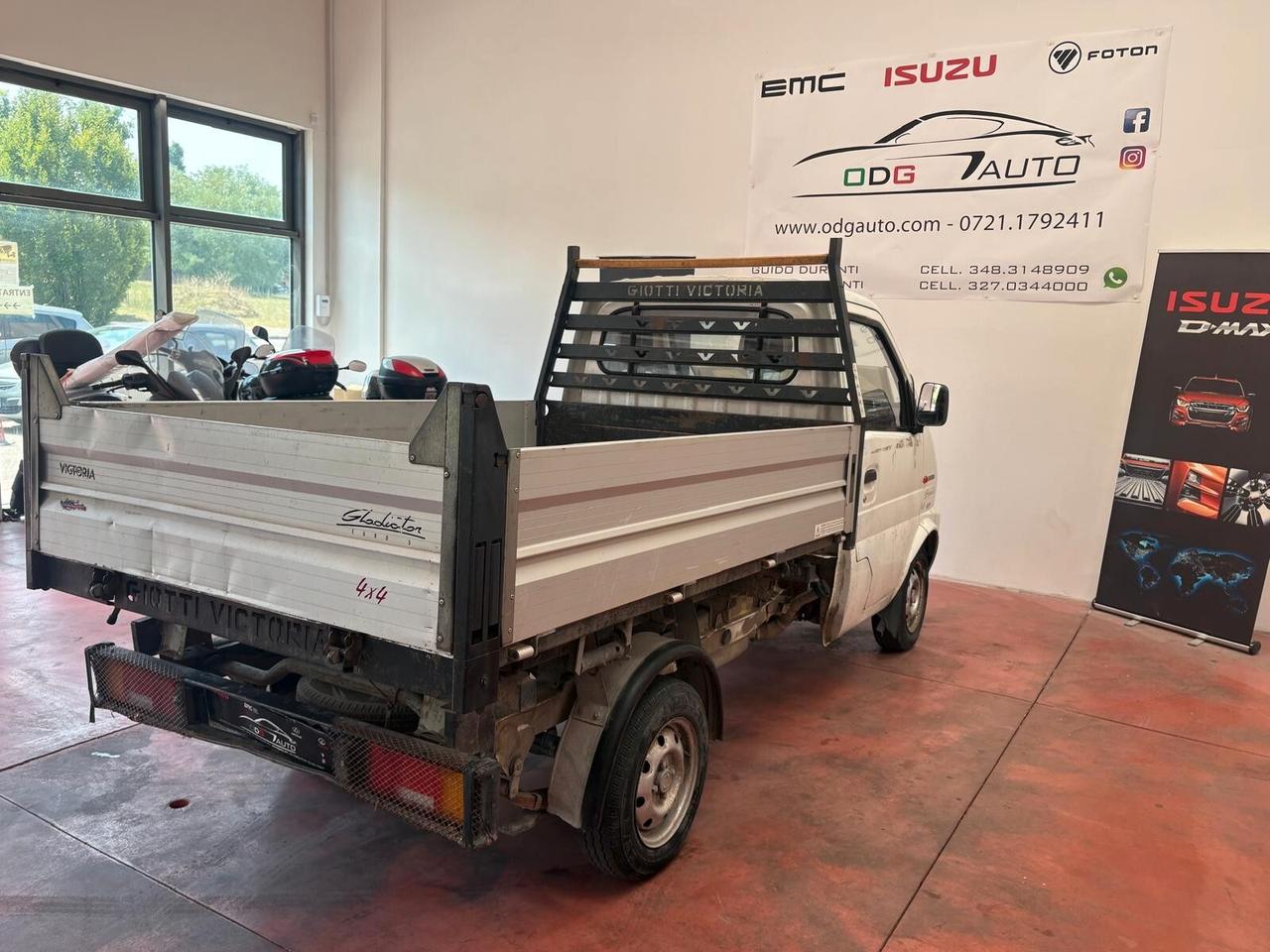 GIOTTI VITTORIA FURGONE CASSONE 4X4 benz.1.3 TRILATERALE km 102.052 certificati