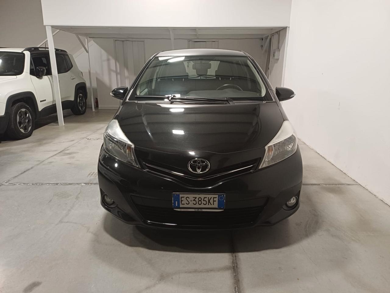 Toyota Yaris 1.4 D-4D 5 porte Lounge