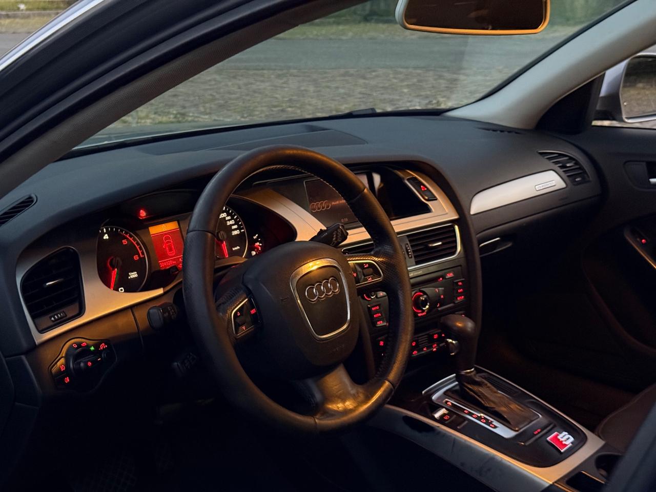Audi A4 Avant 3.0 V6 TDI F.AP. qu. tip.
