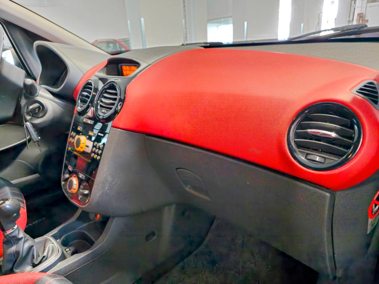Opel Corsa 1.2 5 porte Cosmo