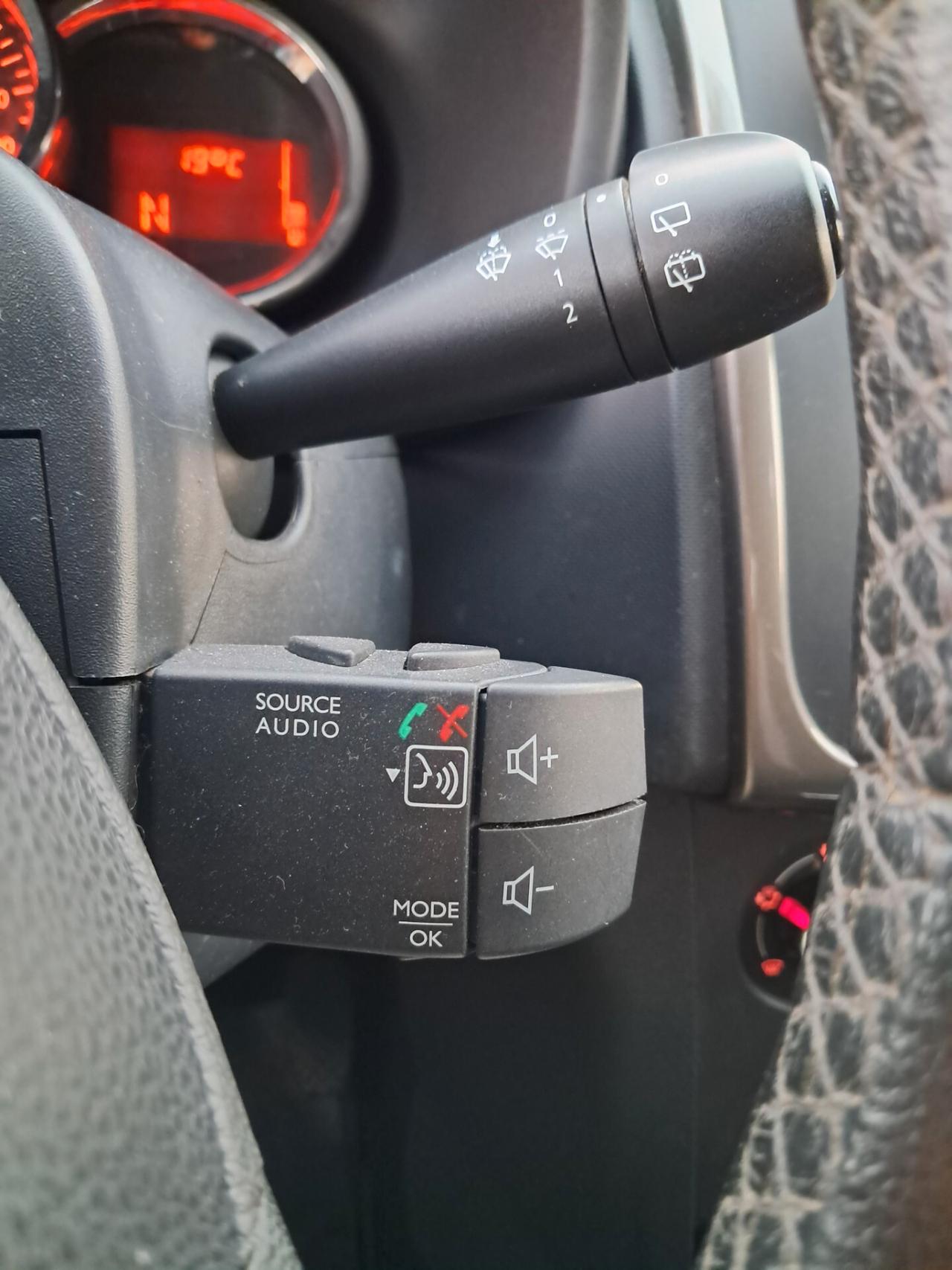 Sandero Stepway 1.5 dCi 90CV Automatica *NAVY-CRUISE*