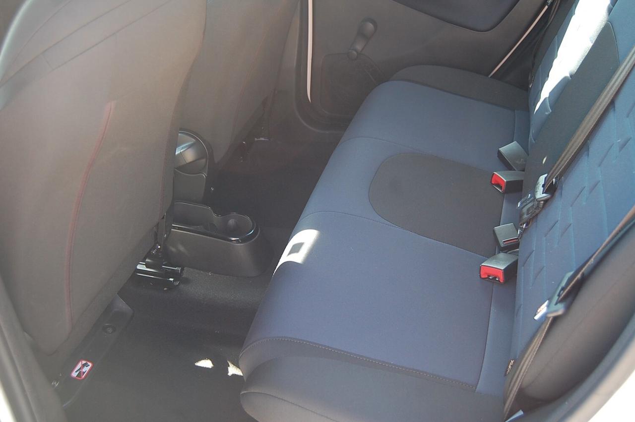 Lancia Ypsilon 1.0 FireFly 5 porte S&S Hybrid Platino