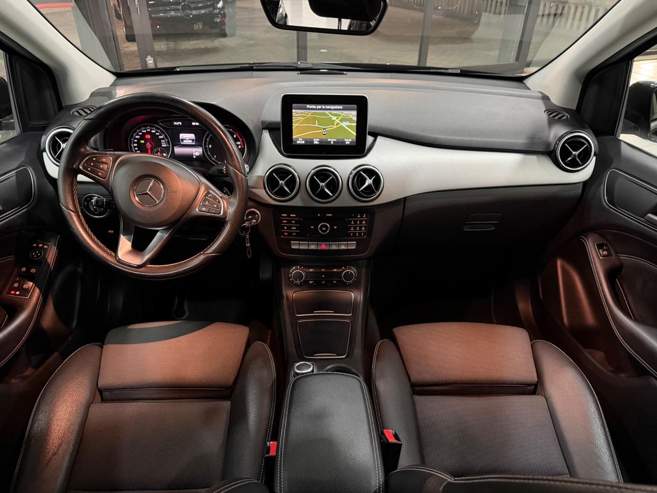 Mercedes-benz B 200 d Automatic Premium