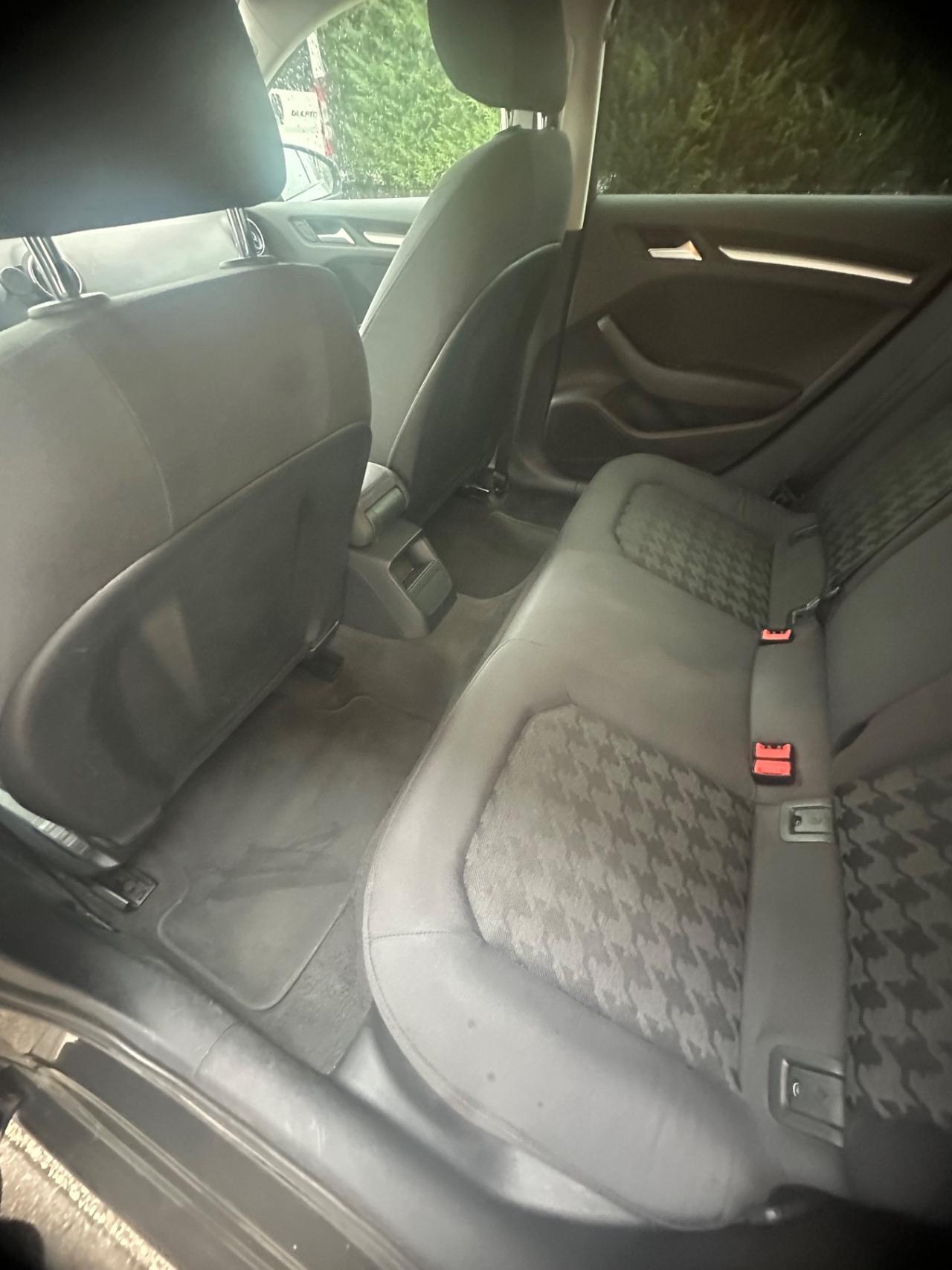 Audi A3 SPB 1.6 TDI Young