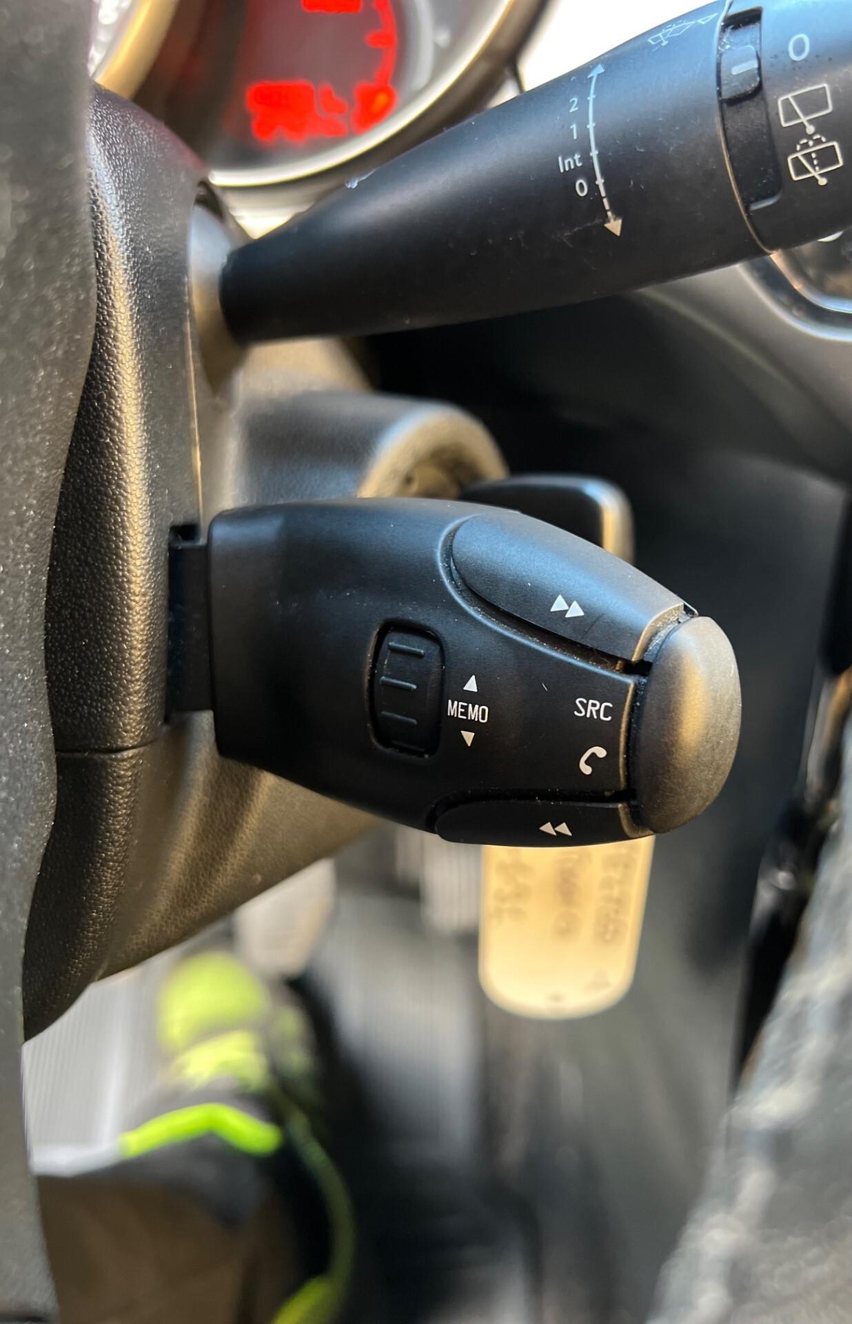 Citroen C3 1.2 benzina €6 OK NEOPATENTATI full DISTRIBUZIONE NUOVA!!!