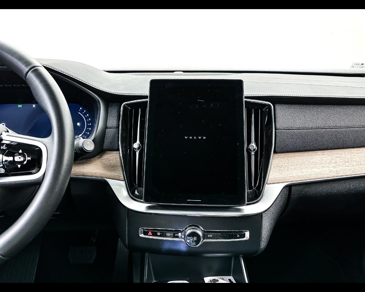 VOLVO XC90 B5 AWD automatico 7 posti Plus Bright