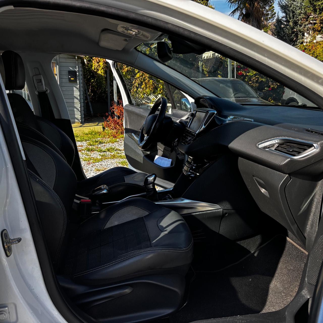 Peugeot 2008 1.6 e-HDi 92 CV Stop&Start Allure