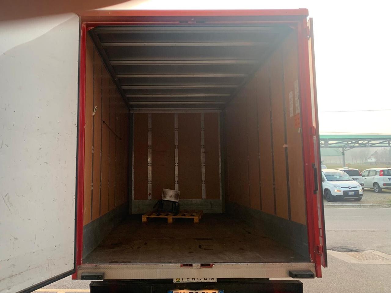 Renault Master T35 2.3 dCi/130 PM Cabinato