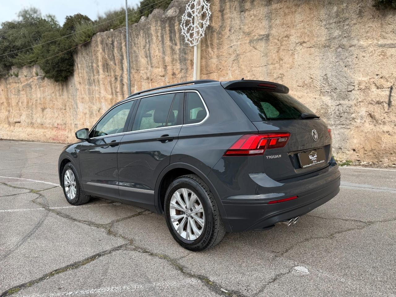 Volkswagen Tiguan/1.6 TDI 116CV/CAR PLAY/17"