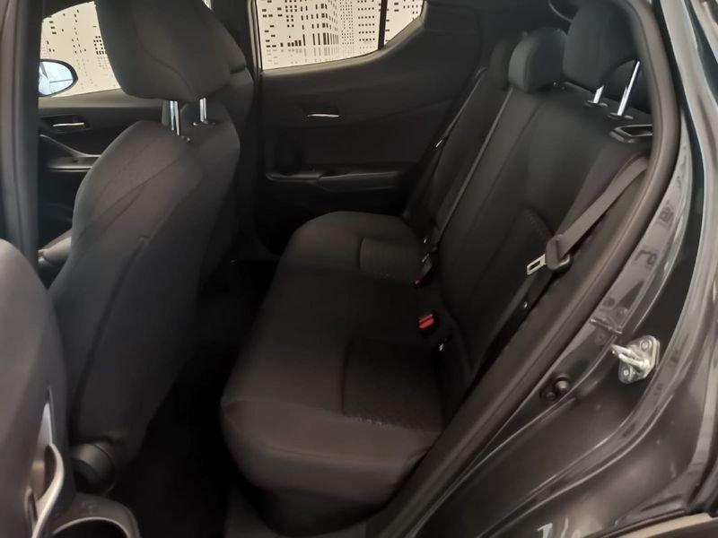 Toyota C-HR 1.8 Hybrid E-CVT Active