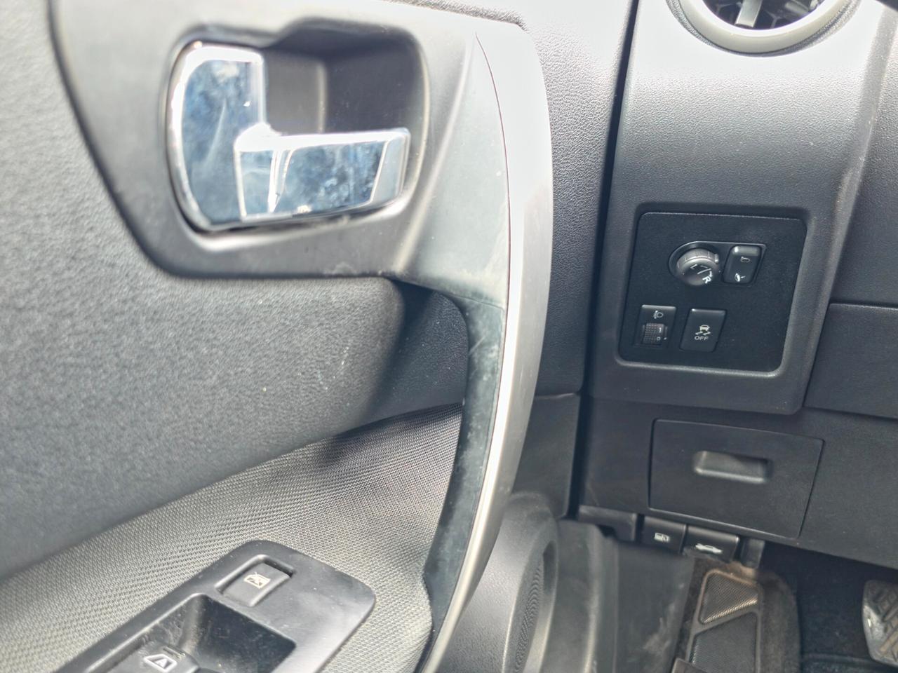Nissan Qashqai 1.5 dCi DPF Tekna CV-110 E5 Manuale NEO 2011