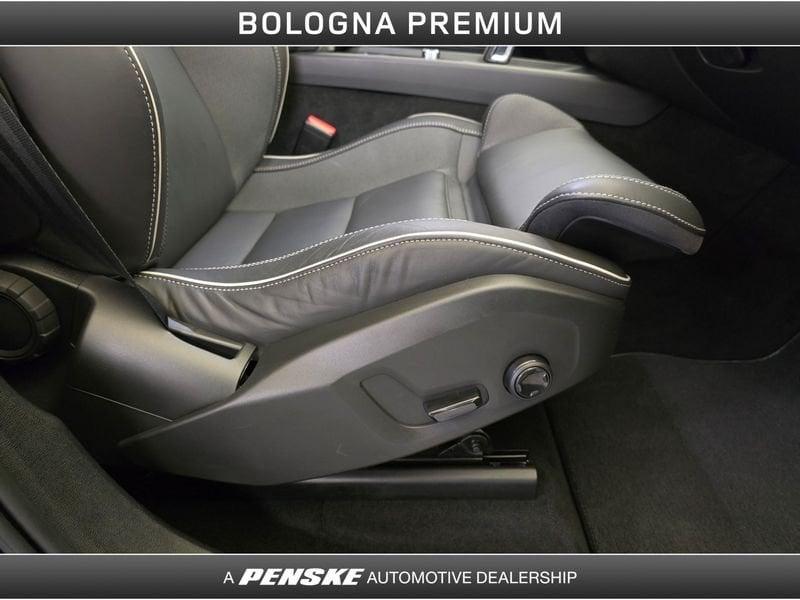 Volvo XC60 XC60 B4 (d) Geartronic R-design