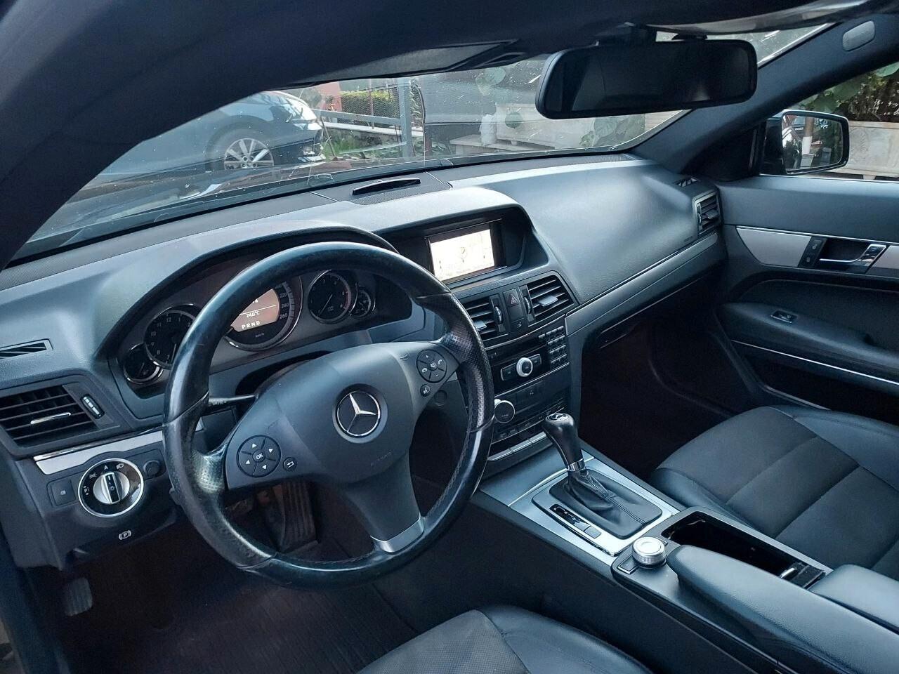 Mercedes-benz E 220 CDI Coupé BlueEFFICIENCY