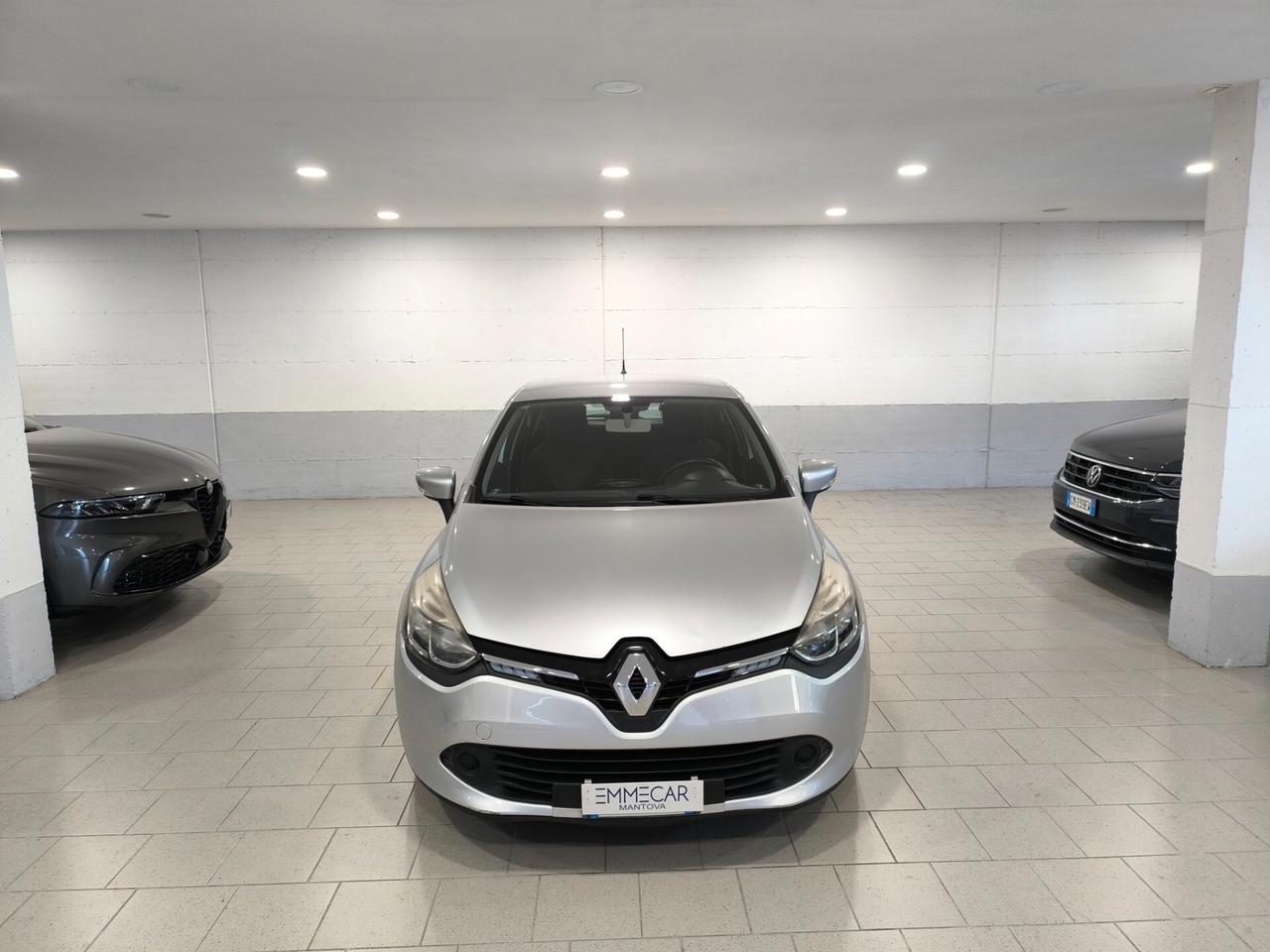 Renault Clio 1.2 75CV 5 porte Costume National
