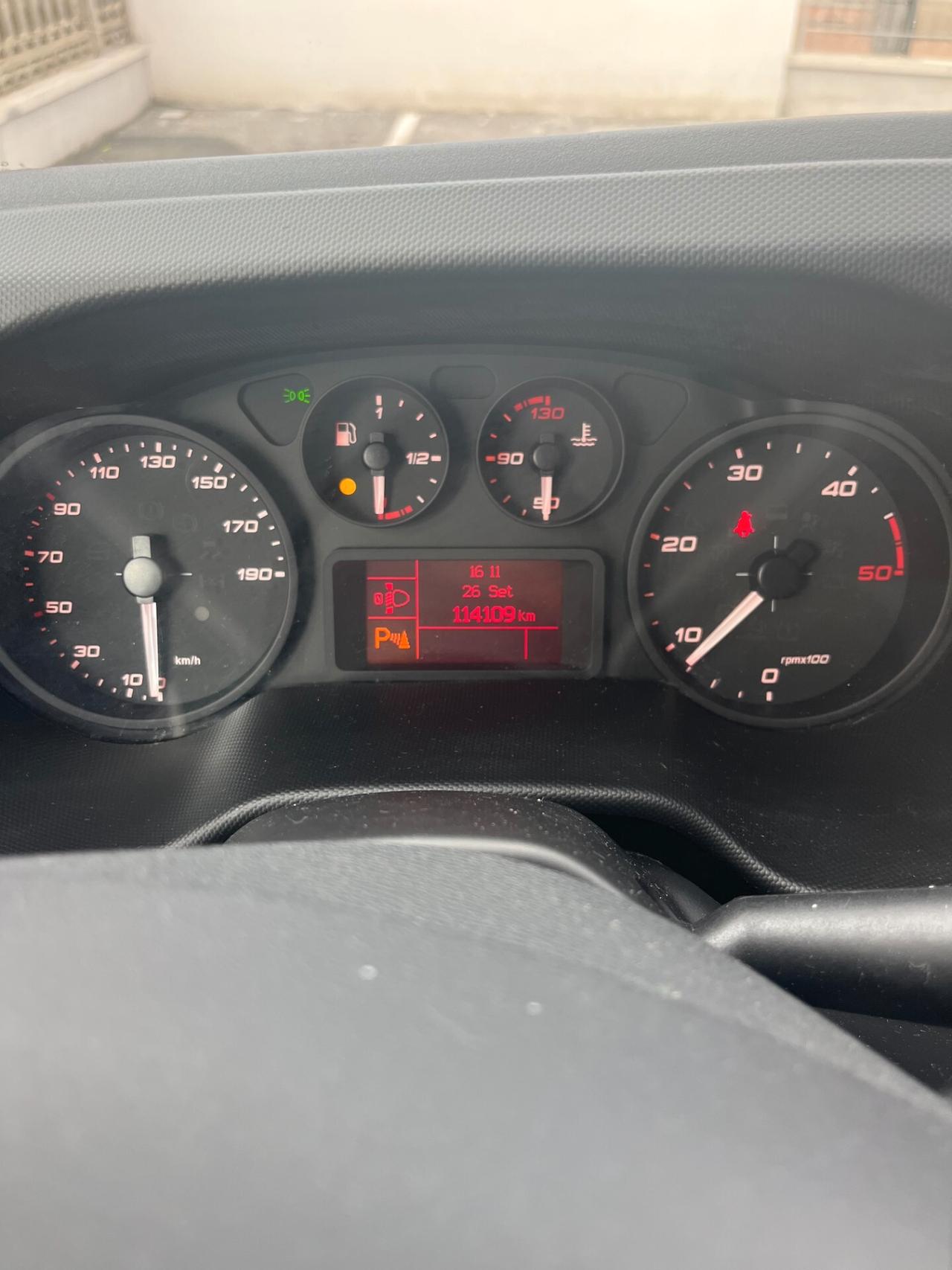 Iveco Daily 2.3 Diesel HKa 35 S V Radstand