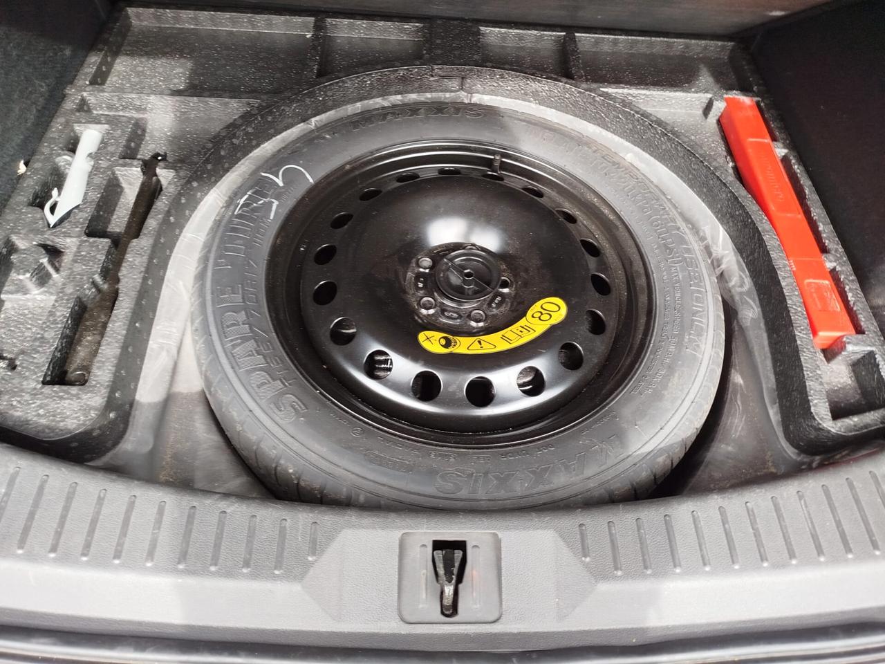 KUGA 2.0-150cv 4WD AUTOMATICA- PELLE-XENO-NAVI-