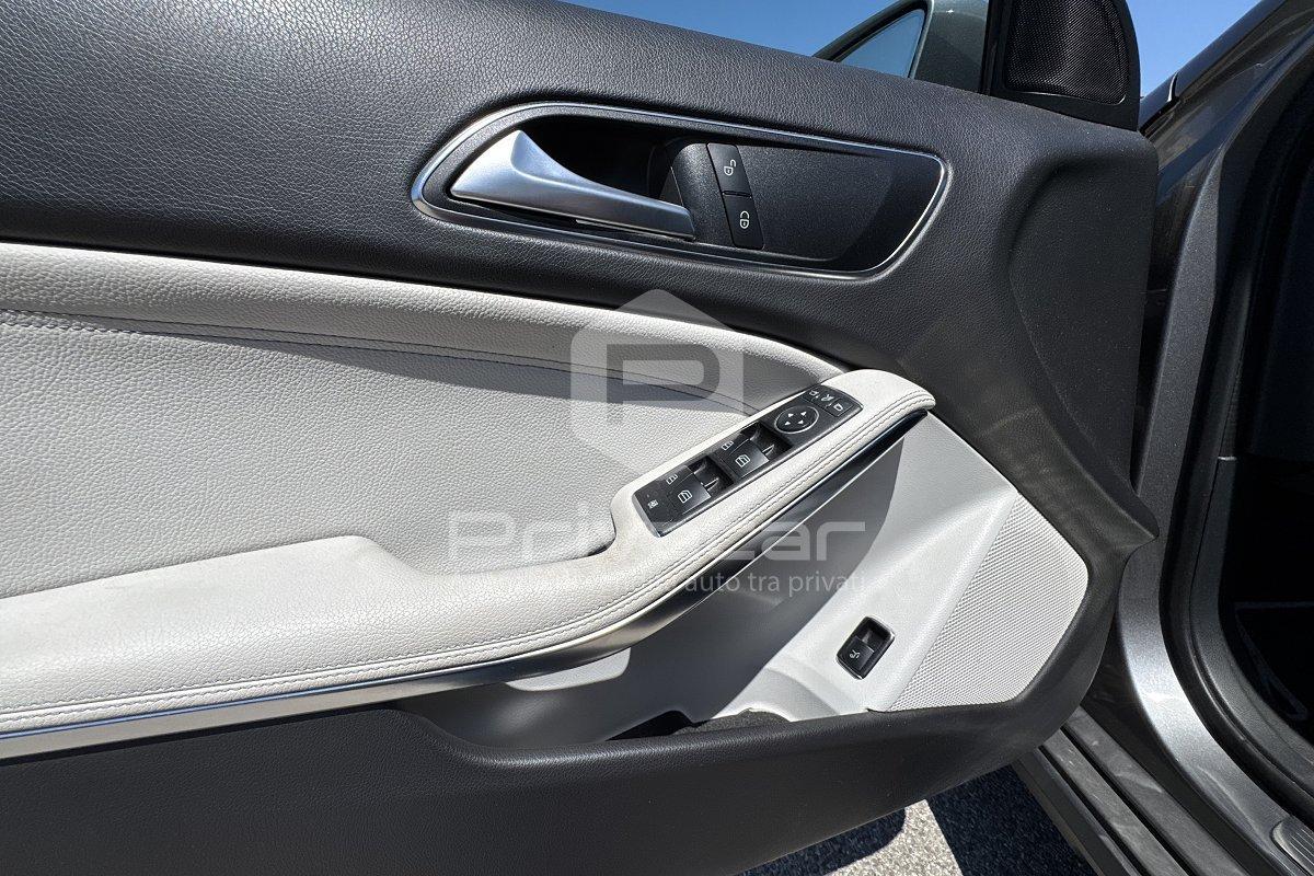 MERCEDES GLA 200 d Business