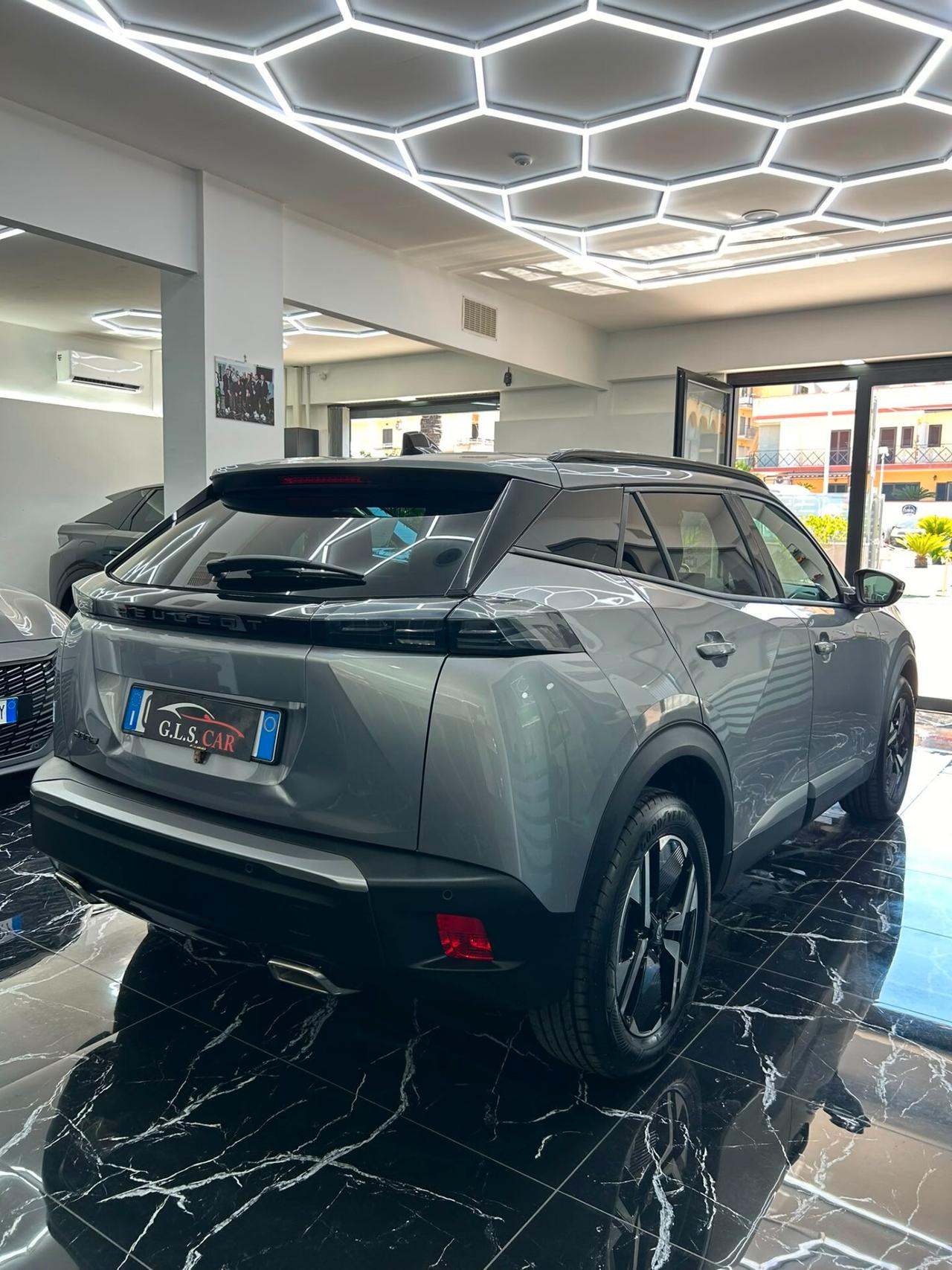 Peugeot 2008 PureTech 1.2 Benzina 130 cv S&S EAT8 Allure