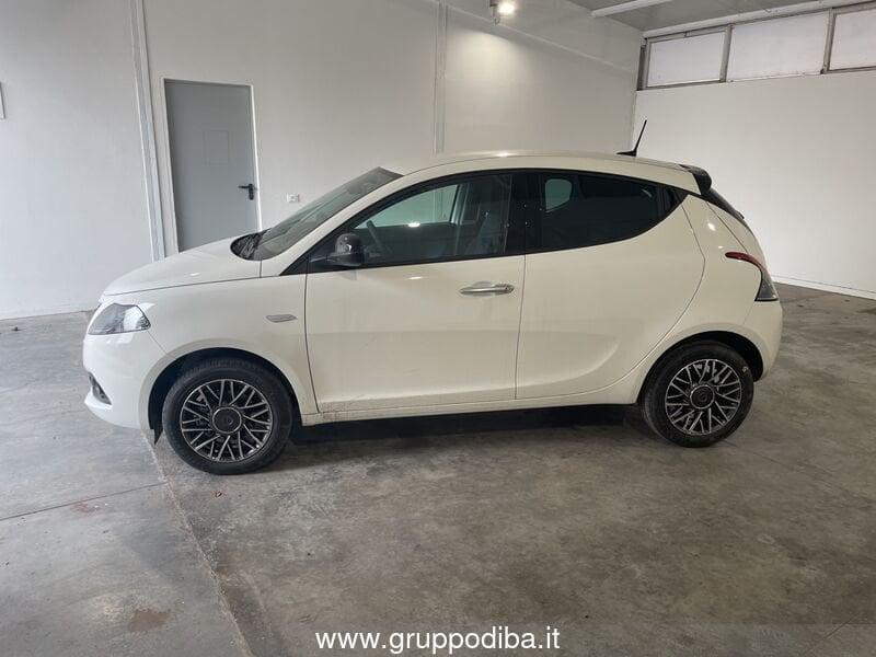 Lancia Ypsilon 11M My23 1.0 Firefly 70 CvStartstop