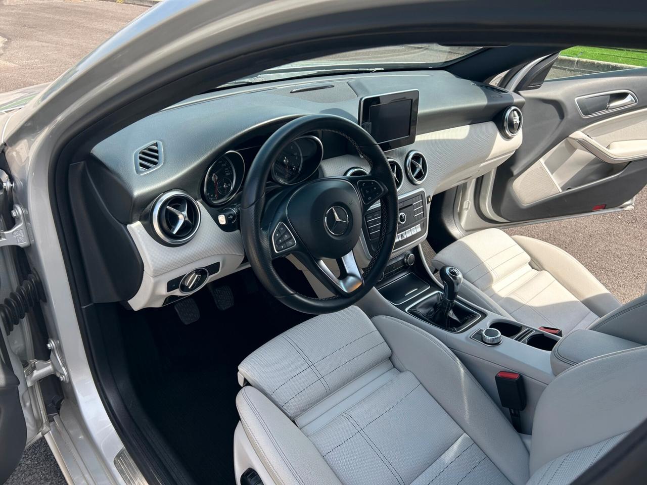 Mercedes classe a 200 CDI Sport unico proprietario tutta tagliandata mercedes ok neopatentati